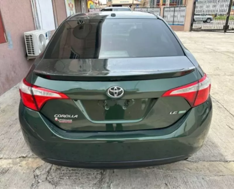 Toyota Corolla   - 2014