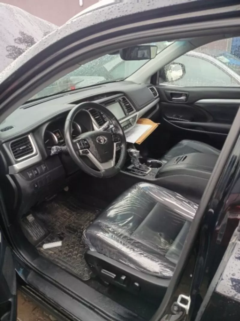 Toyota Highlander   - 2019