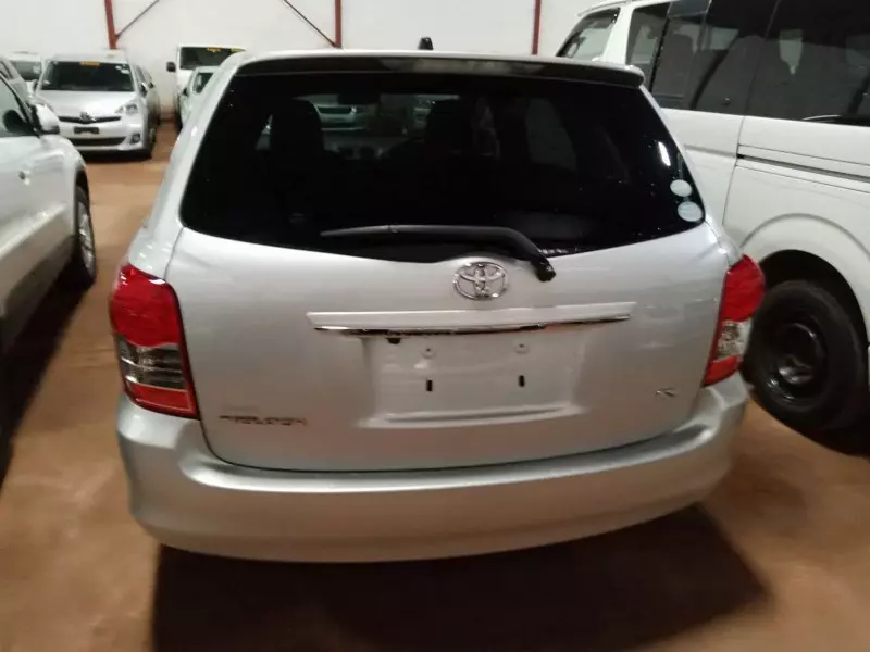 Toyota Fielder    - 2009