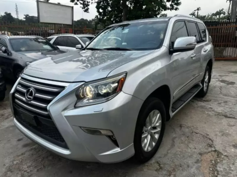 Lexus GS 460   - 2015