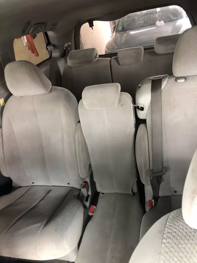 Toyota Sienna   - 2011