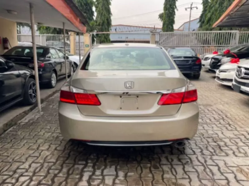 Honda Accord   - 2014