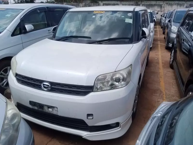 Toyota Rumion   - 2012