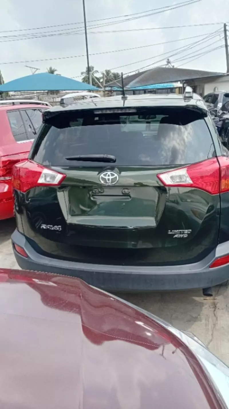 Toyota RAV 4   - 2013