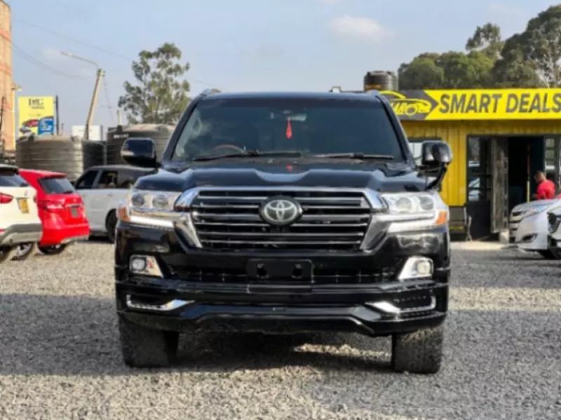 Toyota Landcruiser  V8   - 2016