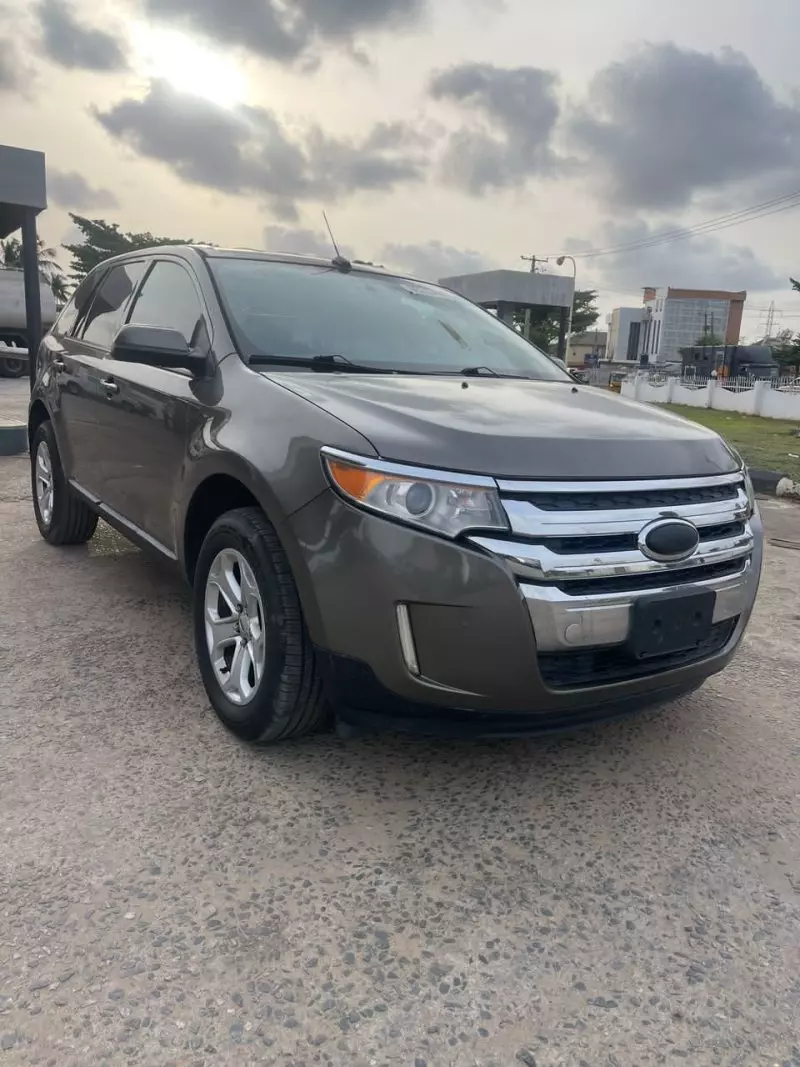 Ford Edge   - 2013