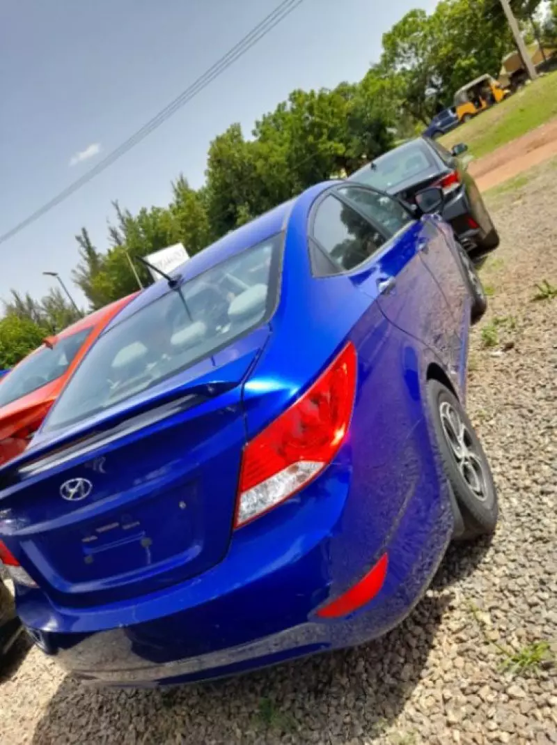 Hyundai Accent   - 2013