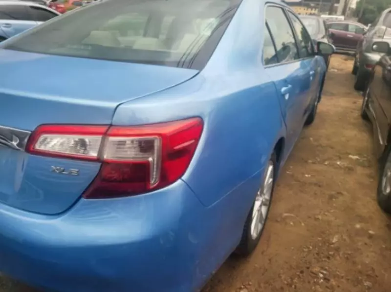 Toyota Camry   - 2013