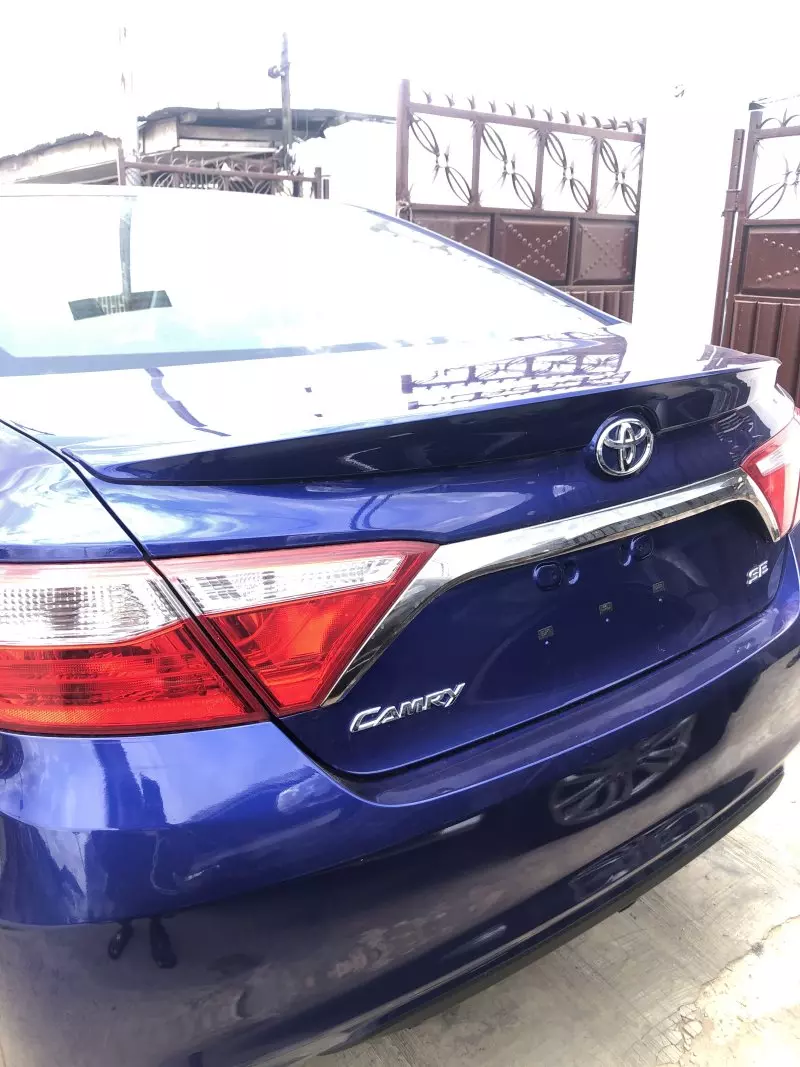 Toyota Camry   - 2015