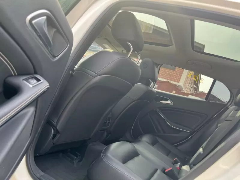 Mercedes-Benz GLA 250   - 2015