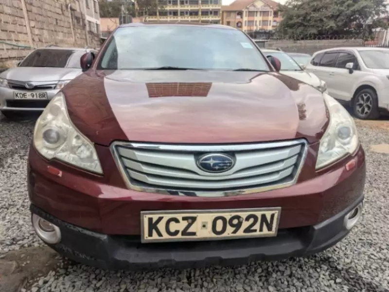 Subaru Outback   - 2012