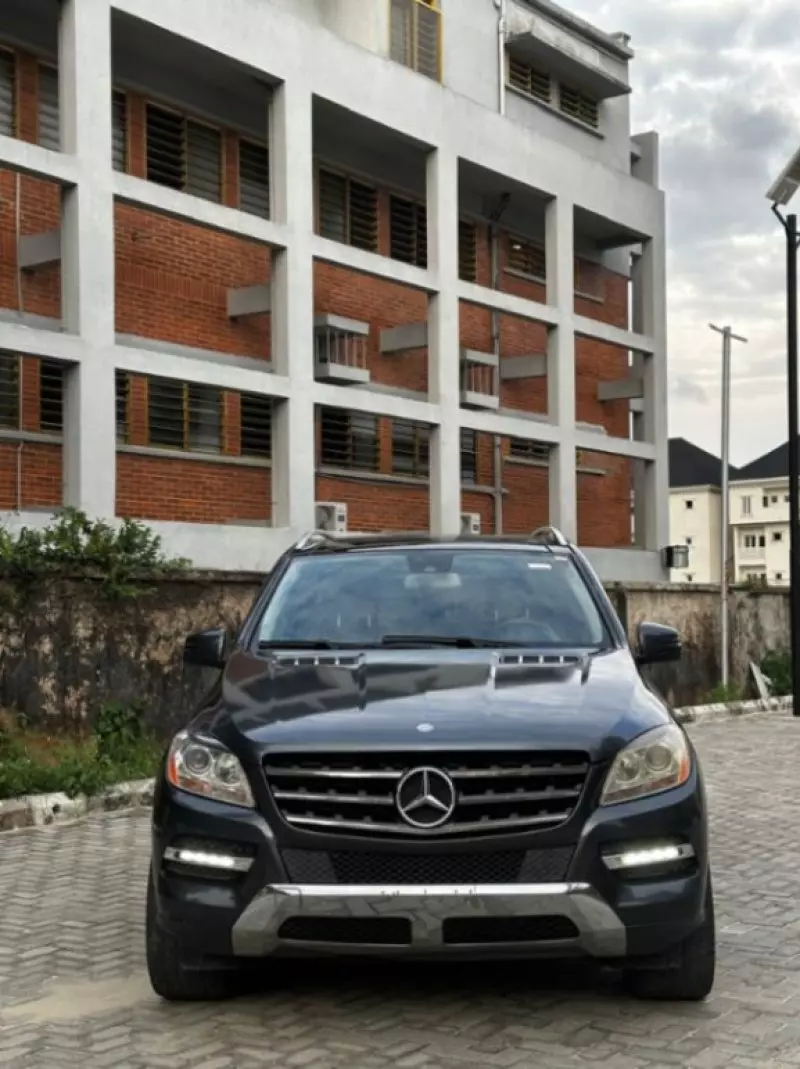 Mercedes-Benz ML 350   - 2012