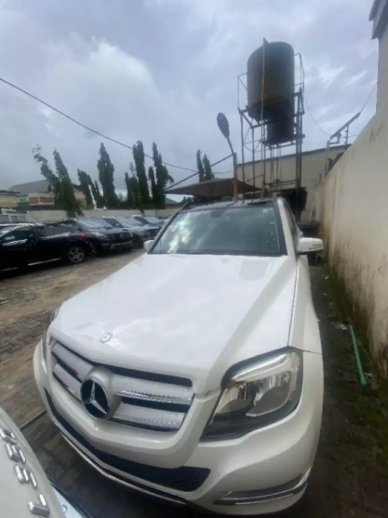 Mercedes-Benz GLK 350   - 2014