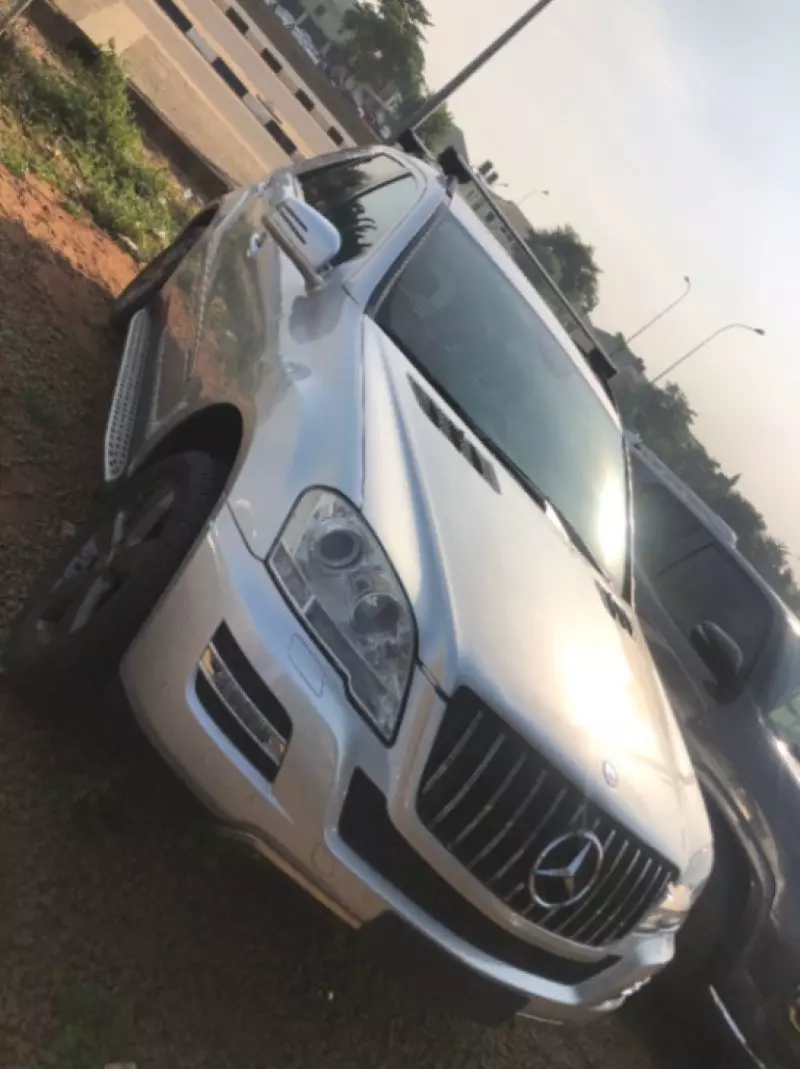 Mercedes-Benz ML 350   - 2011
