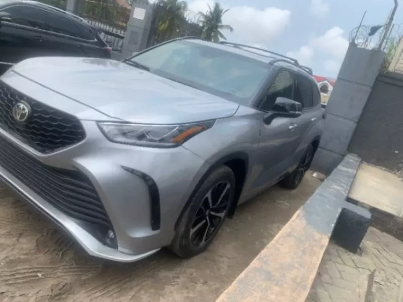 Toyota Highlander   - 2009
