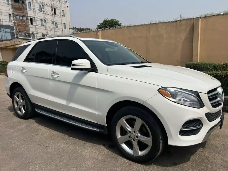 Mercedes-Benz GLE 350   - 2016