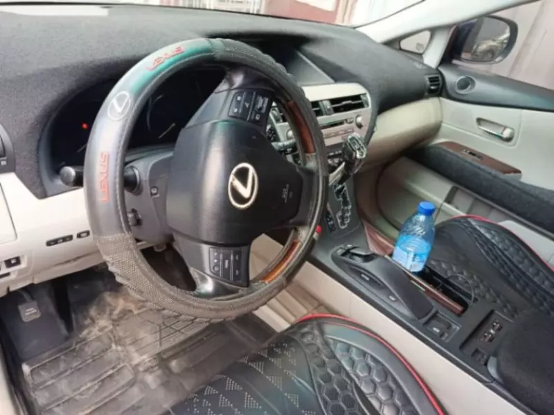 Toyota Lexus RX 350h   - 2011
