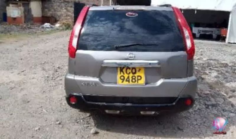 Nissan X-TRAIL - 2011