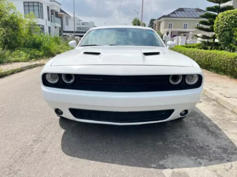 Dodge Challenger   - 2018