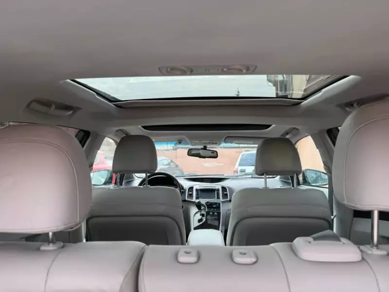 Toyota Venza   - 2013