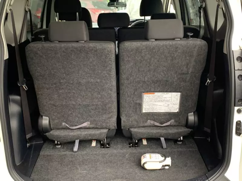 Toyota Sienta   - 2018