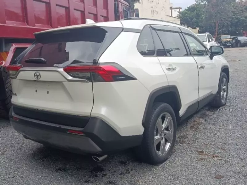 Toyota RAV4   - 2014