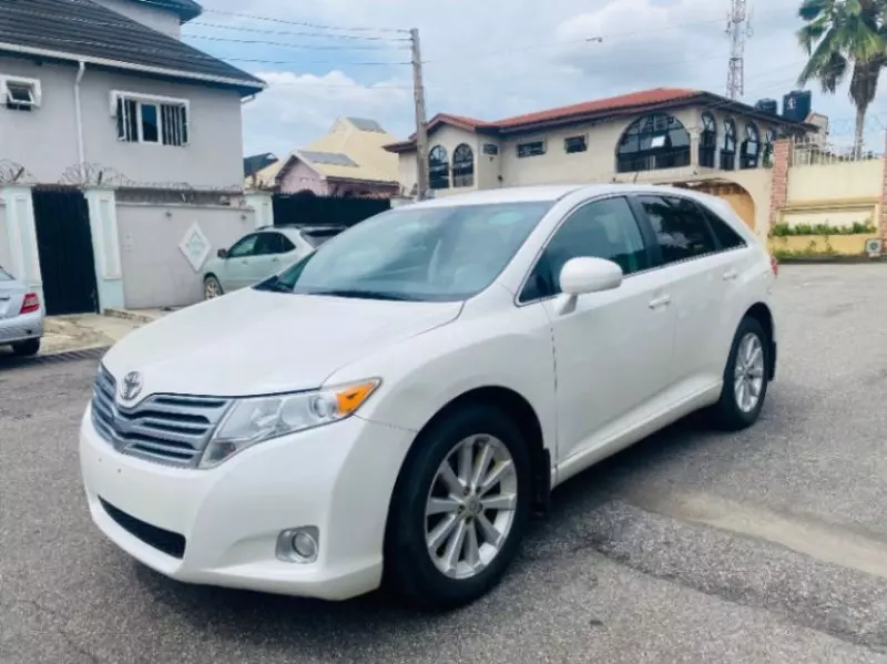 Toyota Venza   - 2010