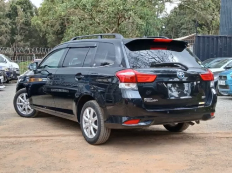 Toyota Fielder hybrid    - 2019