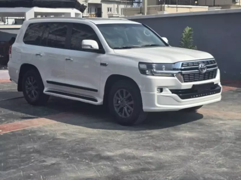 Toyota Land Cruiser   - 2018
