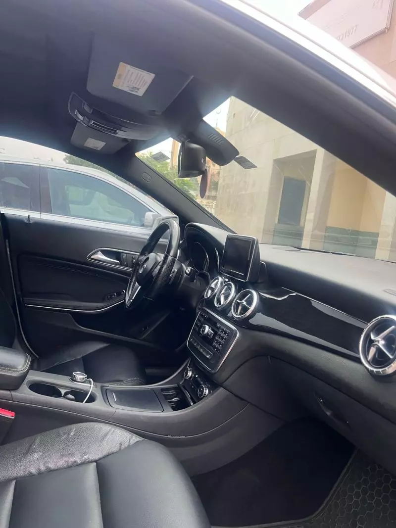 Mercedes-Benz CLA 250   - 2014