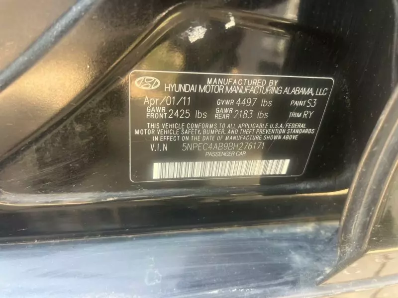 Hyundai Sonata   - 2011