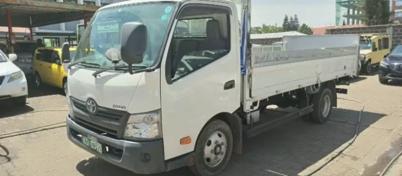 Toyota DYNA 200   - 2016