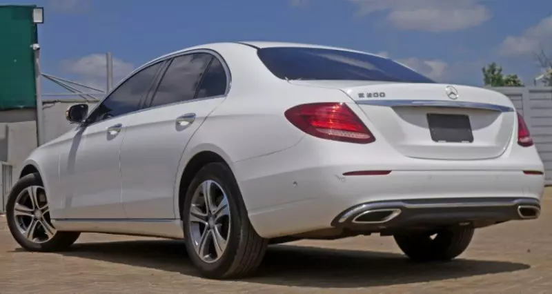 Mercedes-Benz E200   - 2017