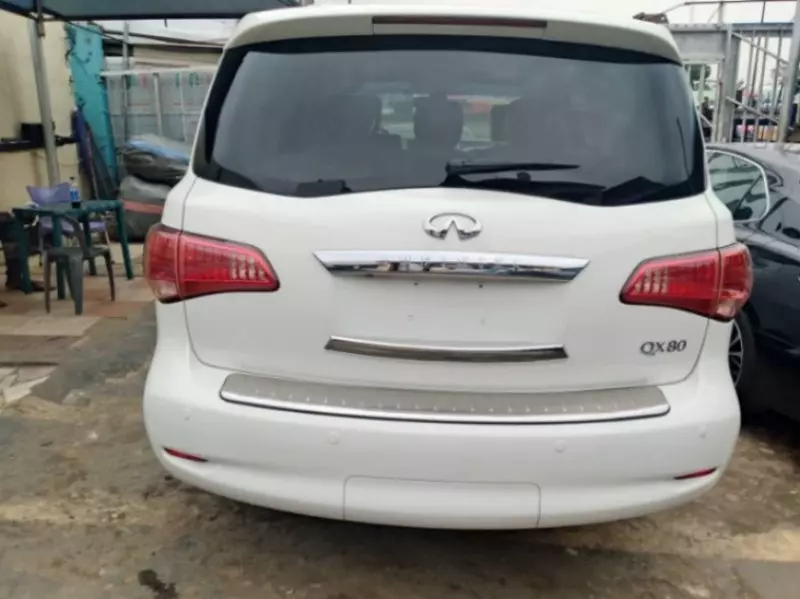 Infiniti QX80   - 2014