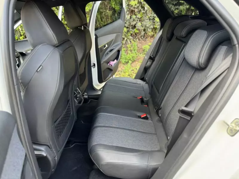 Peugeot 3008   - 2018