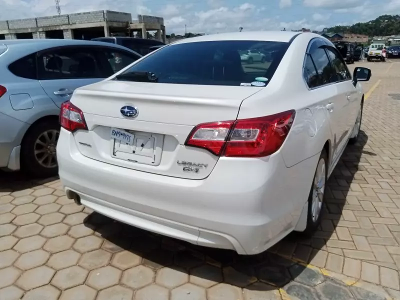 Subaru Legacy B4   - 2015