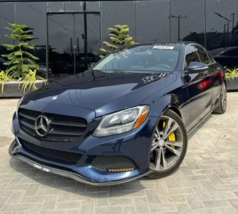 Mercedes-Benz C 300   - 2016