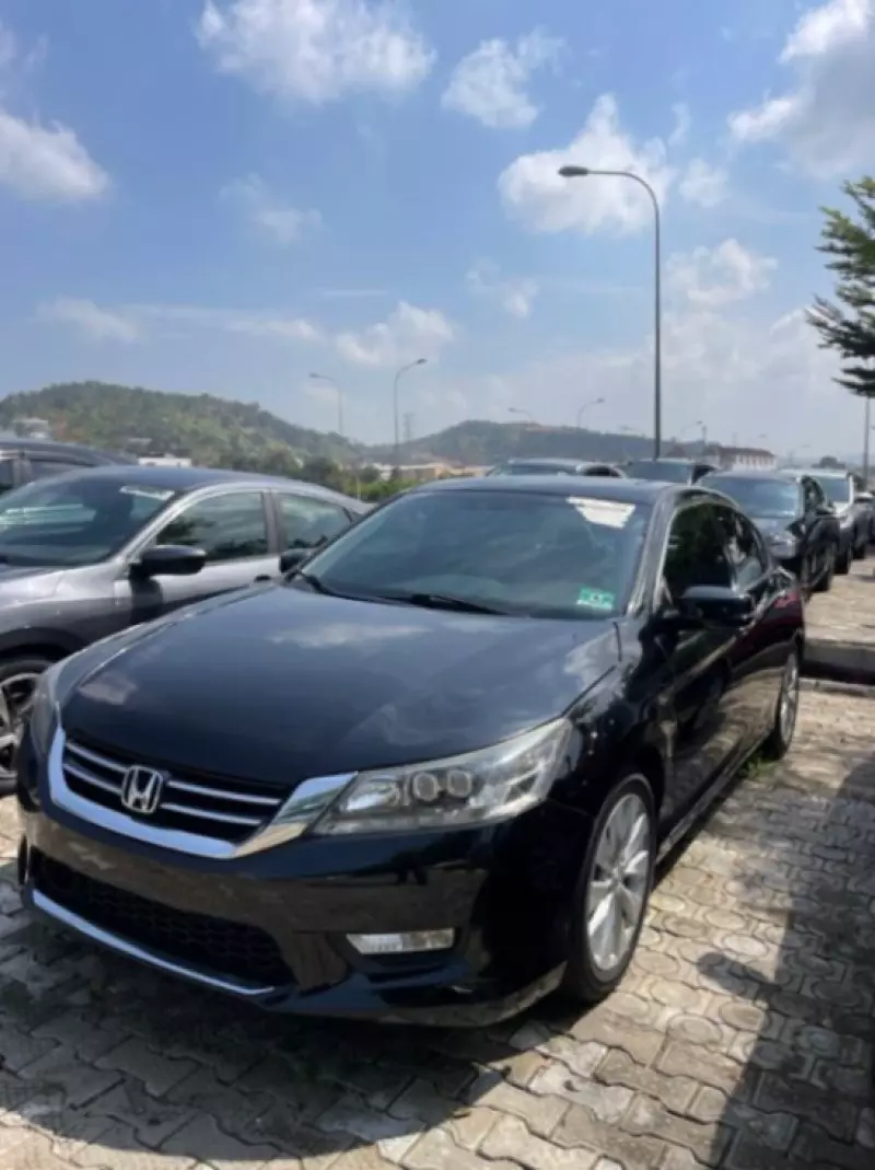 Honda Accord   - 2015