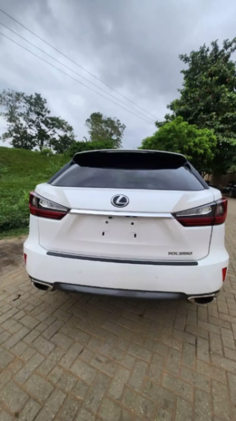 Lexus RX   - 2018