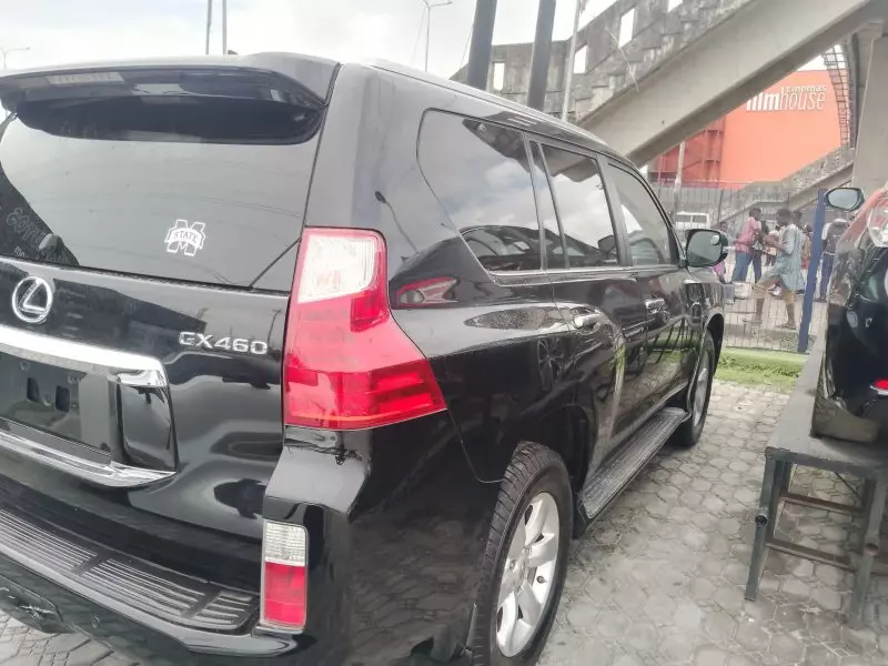 Lexus GX 460   - 2010