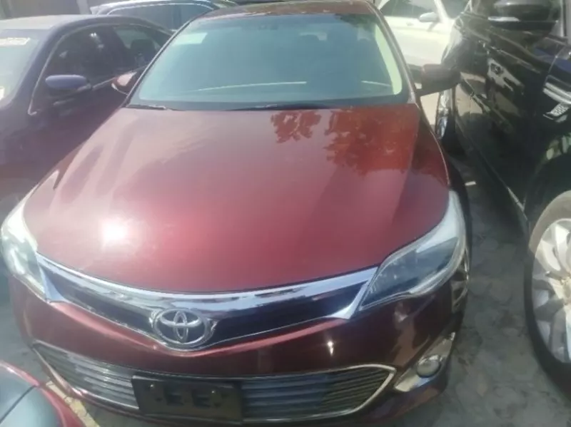 Toyota Avalon   - 2013