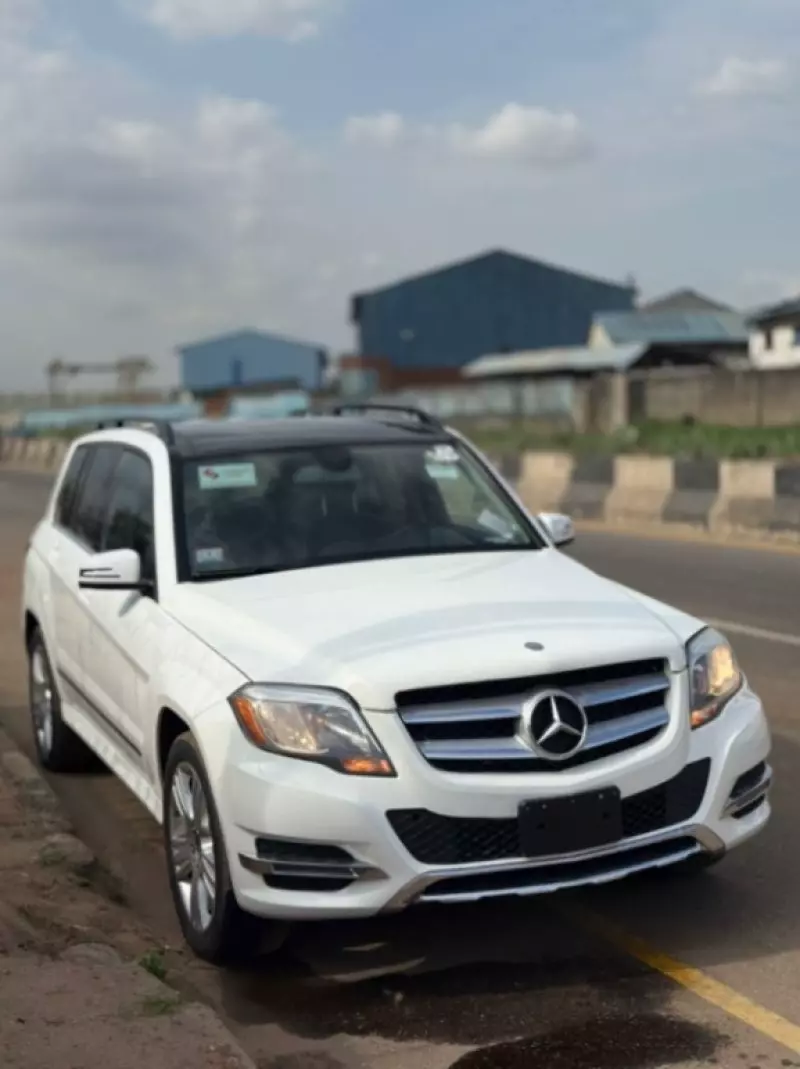 Mercedes-Benz GLK 350   - 2015