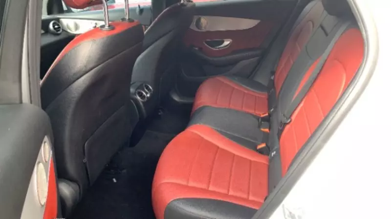 Mercedes-Benz GLE 300 - 2021