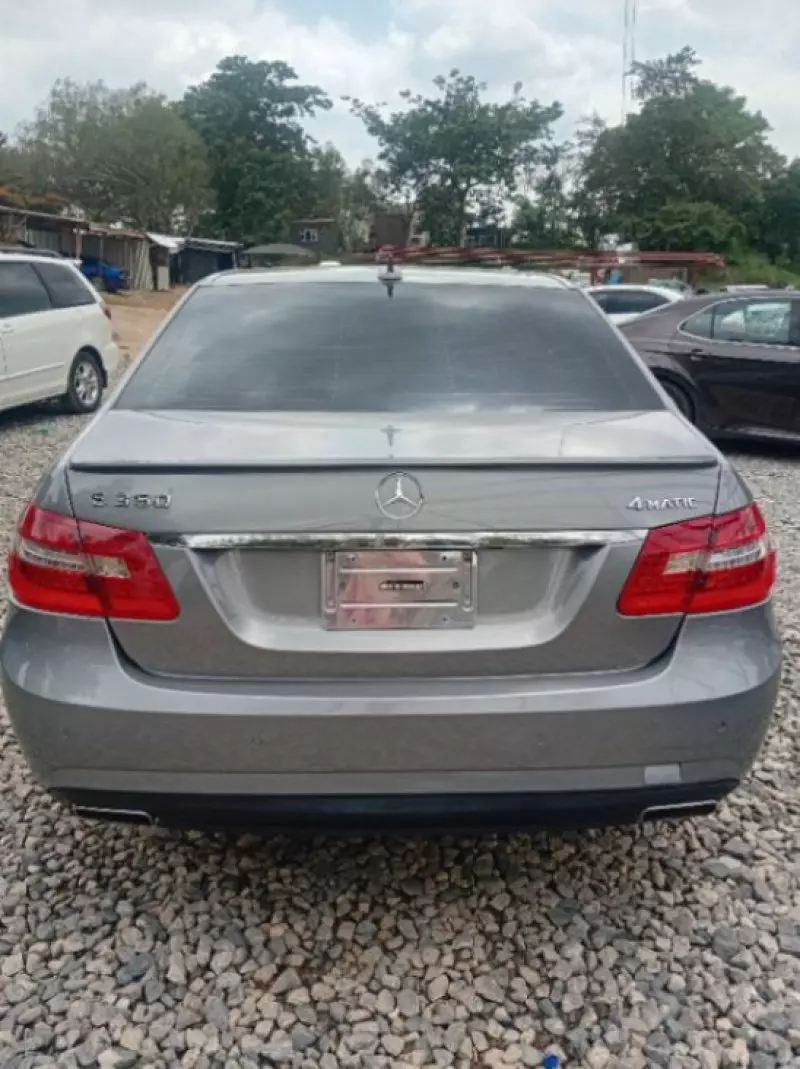 Mercedes-Benz E 350   - 2013