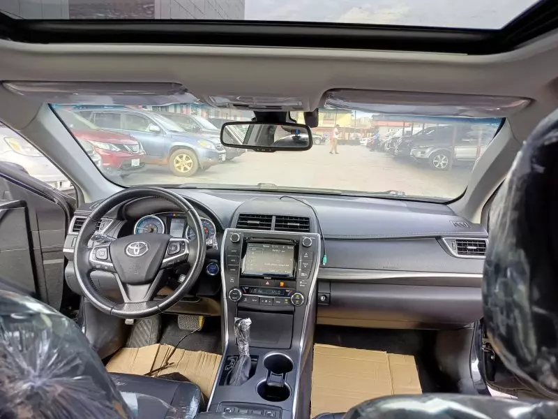 Toyota Camry   - 2017