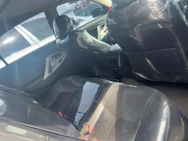Toyota Camry   - 2011
