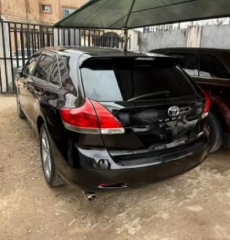 Toyota Venza   - 2013