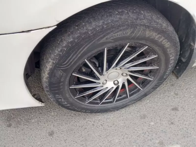 Toyota Camry   - 2010