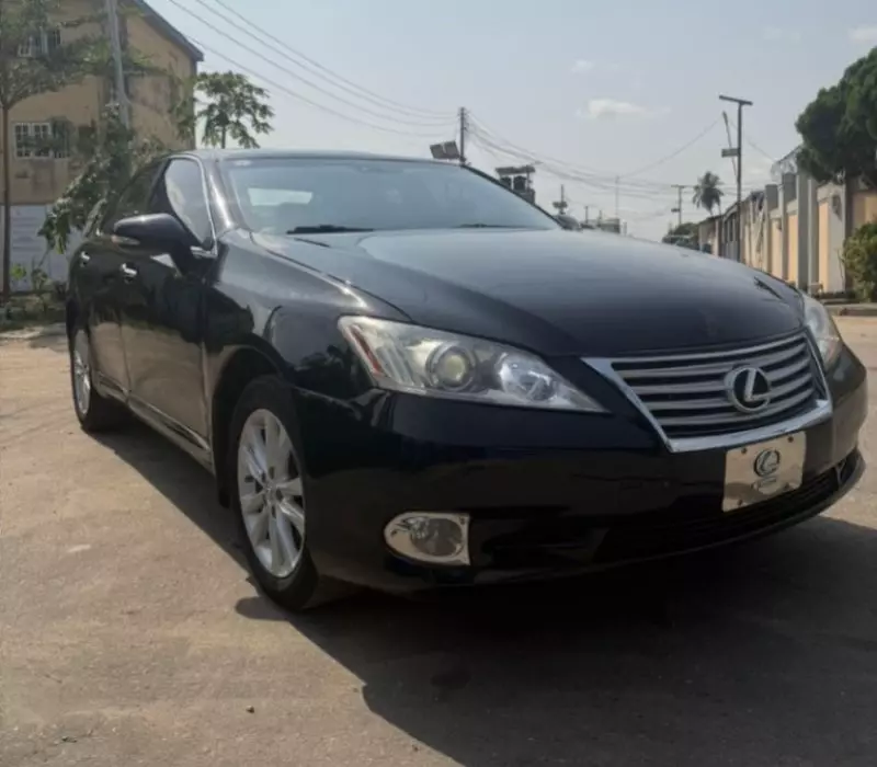 Lexus ES 350   - 2012