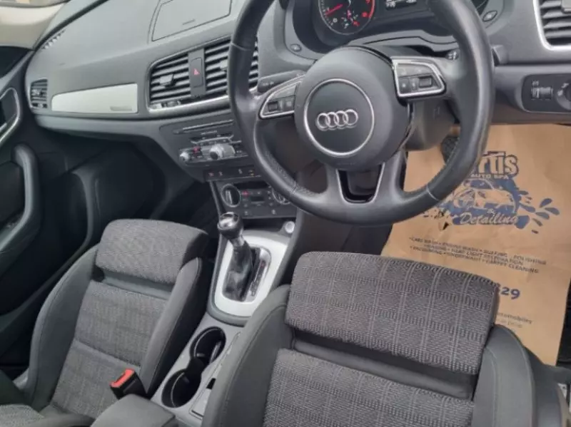 Audi Q3   - 2017